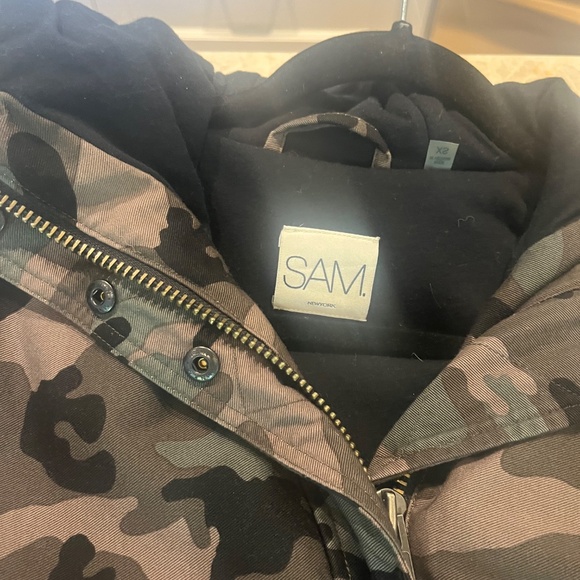 SAM winter jacket - Picture 2 of 2